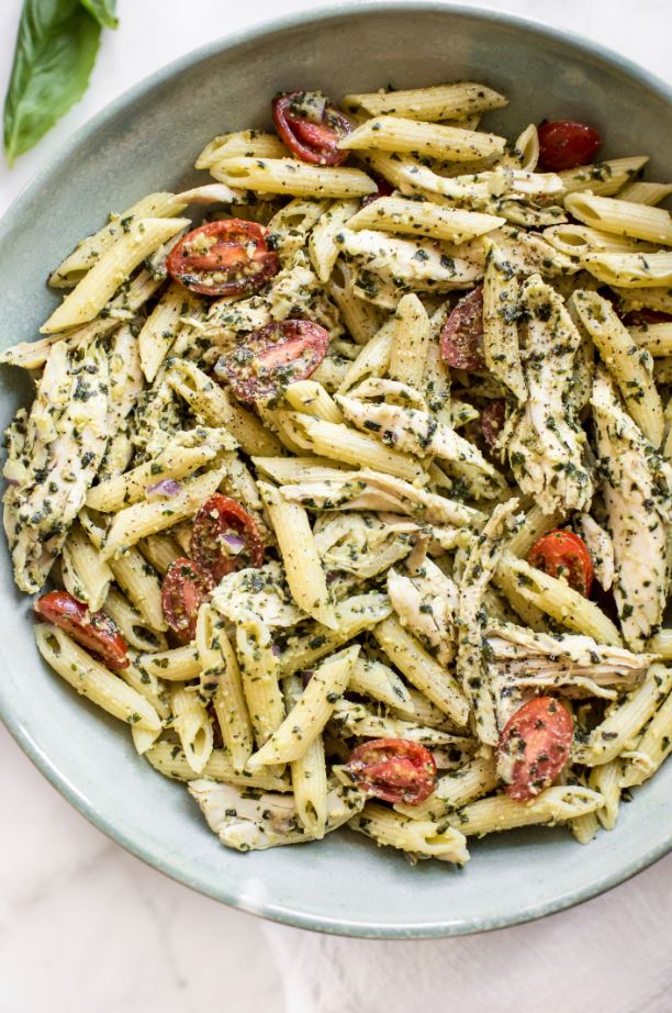 Makaronu salāti ar pesto vistu